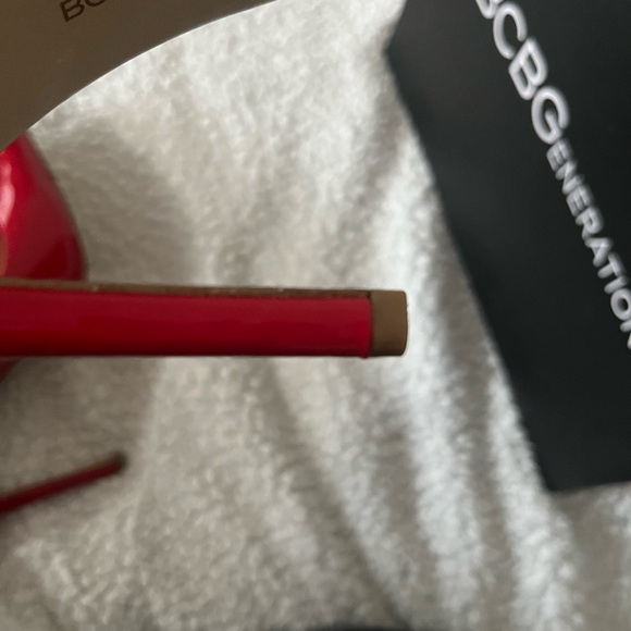 BCBGeneration Lipstick Red Heels size 8 - Picture 6 of 9